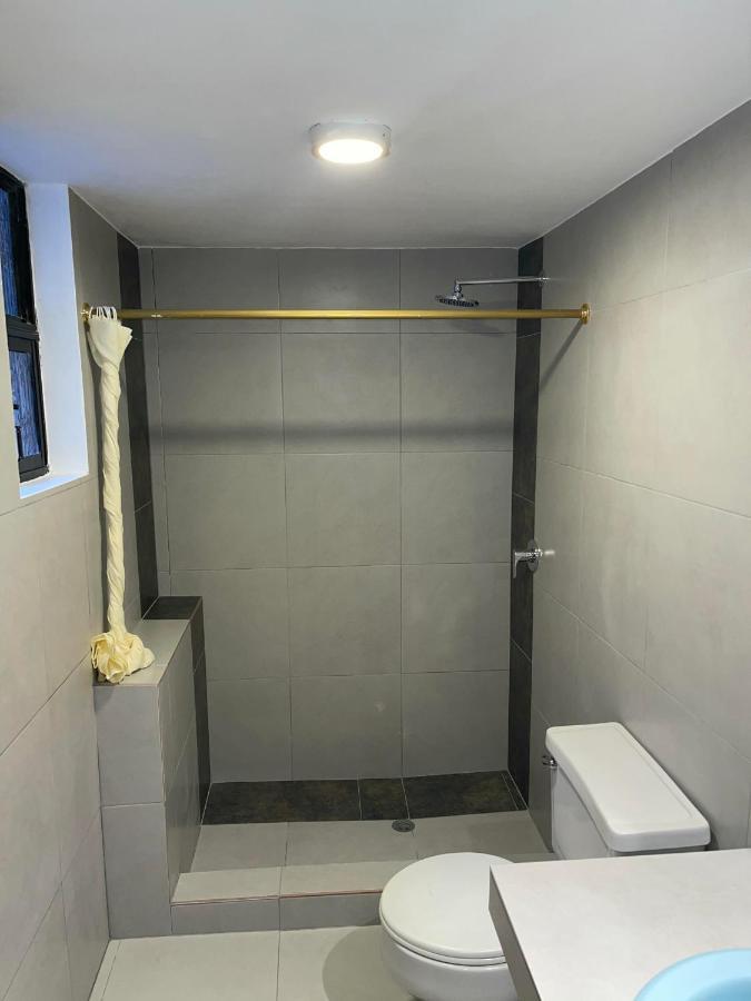 Alston Inn Hotel Quito Exterior photo
