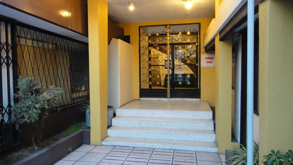 Alston Inn Hotel Quito Exterior photo