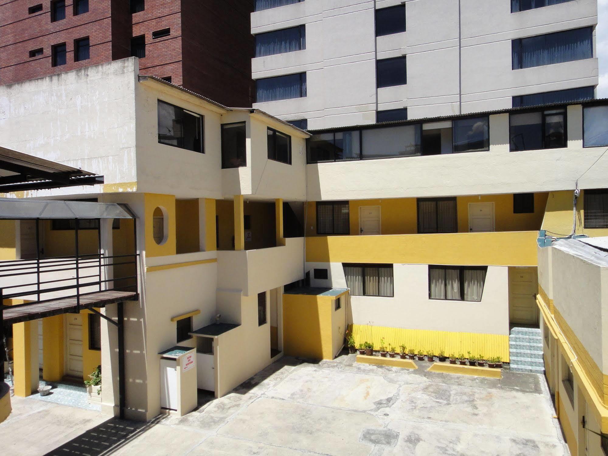 Alston Inn Hotel Quito Exterior photo